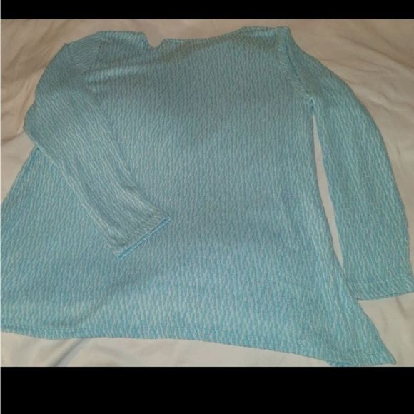 Chelsea and Theodore XXL Light Sweater - Picture 3 of 4